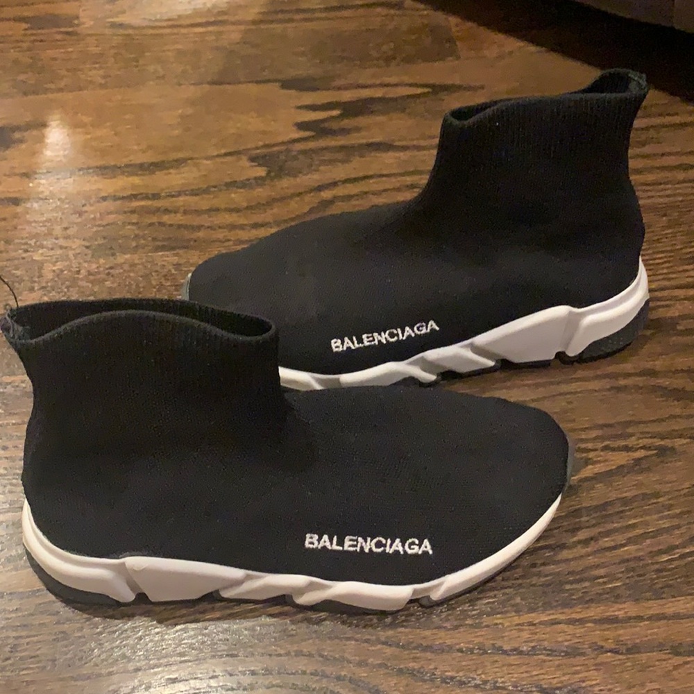 Used Balenciaga shoes. 100% authentic, motivated to sell due to travel plans!